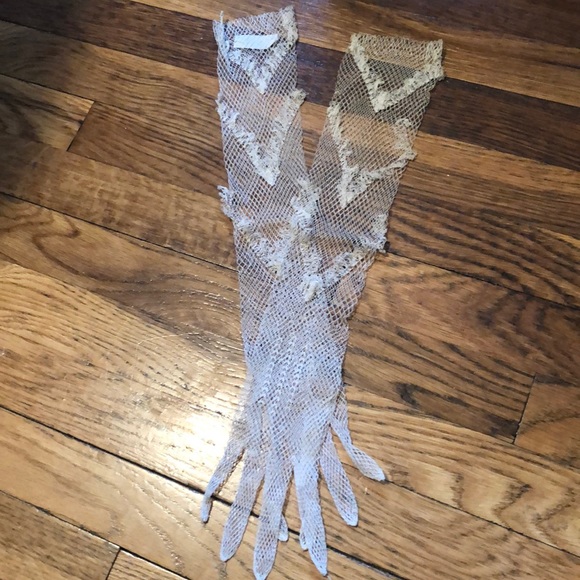 🌹LACY VTG🌹 - Picture 2 of 3